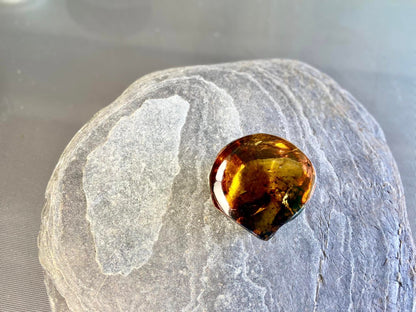 Polished Honey Amber (full of bugs) UV Sensitive
