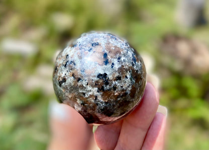 ✨ Yooperlite Sphere | Fluorescent Crystal • Throat Chakra • Truth & Transformation | 100% Natural