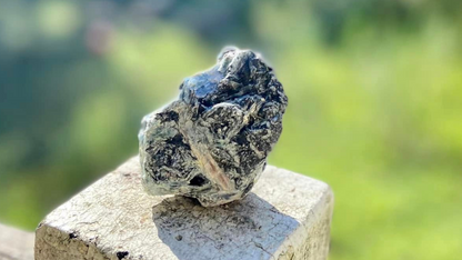 Paraiba Kyanite UV Reactive