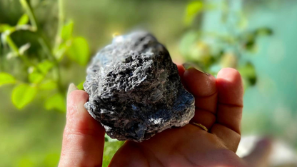 Paraiba Kyanite UV Reactive