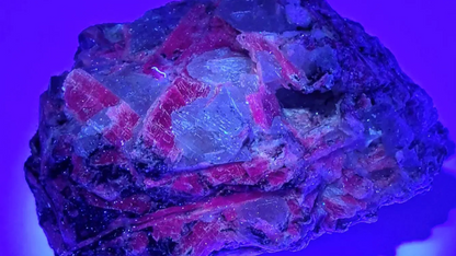 Paraiba Kyanite UV Reactive